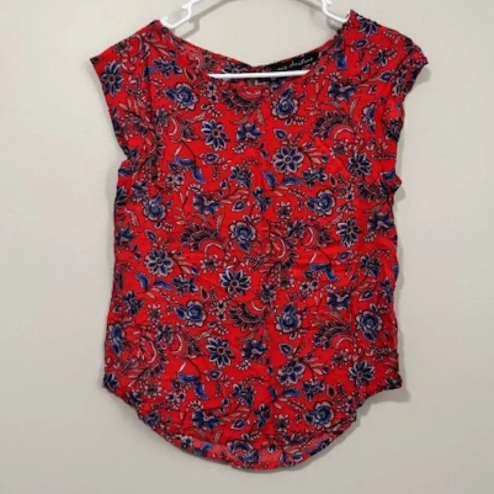 USED Woman's Ana Christine No Sleeve Blouse Color Red/Blue Size Small
